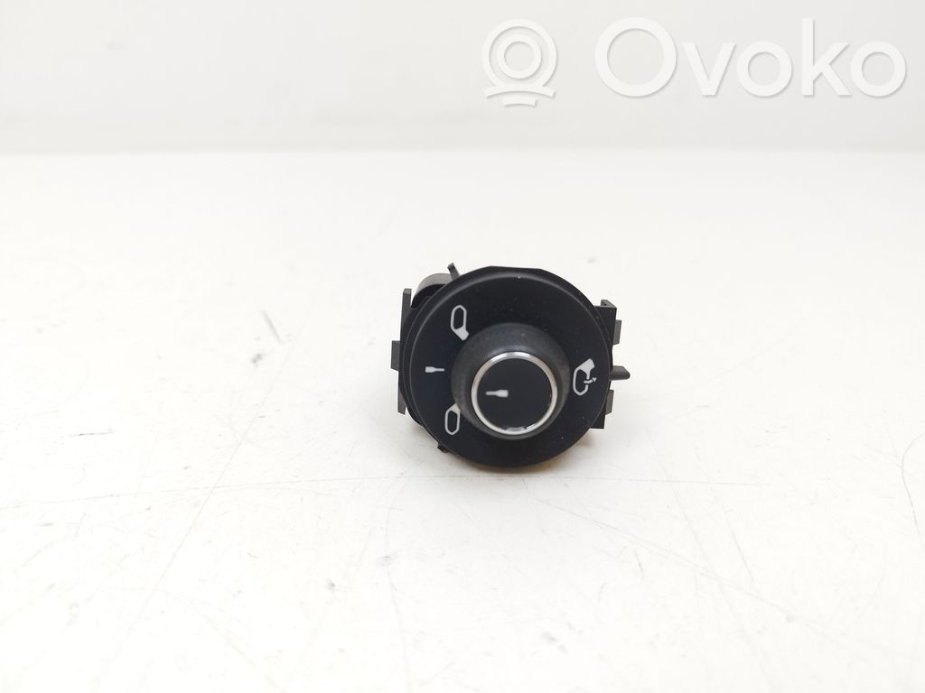 Citroen DS5 Wing mirror switch 