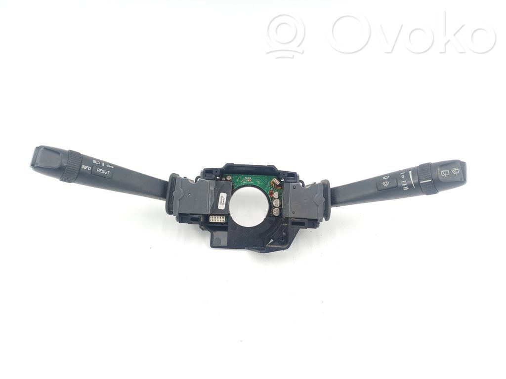 Volvo V70 Wiper turn signal indicator stalk/switch 