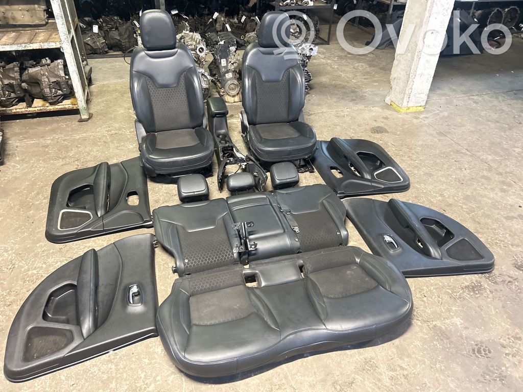 Interior set