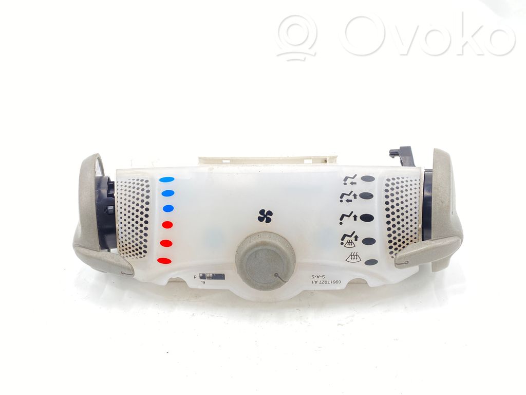 Toyota Aygo AB10 Climate control unit 