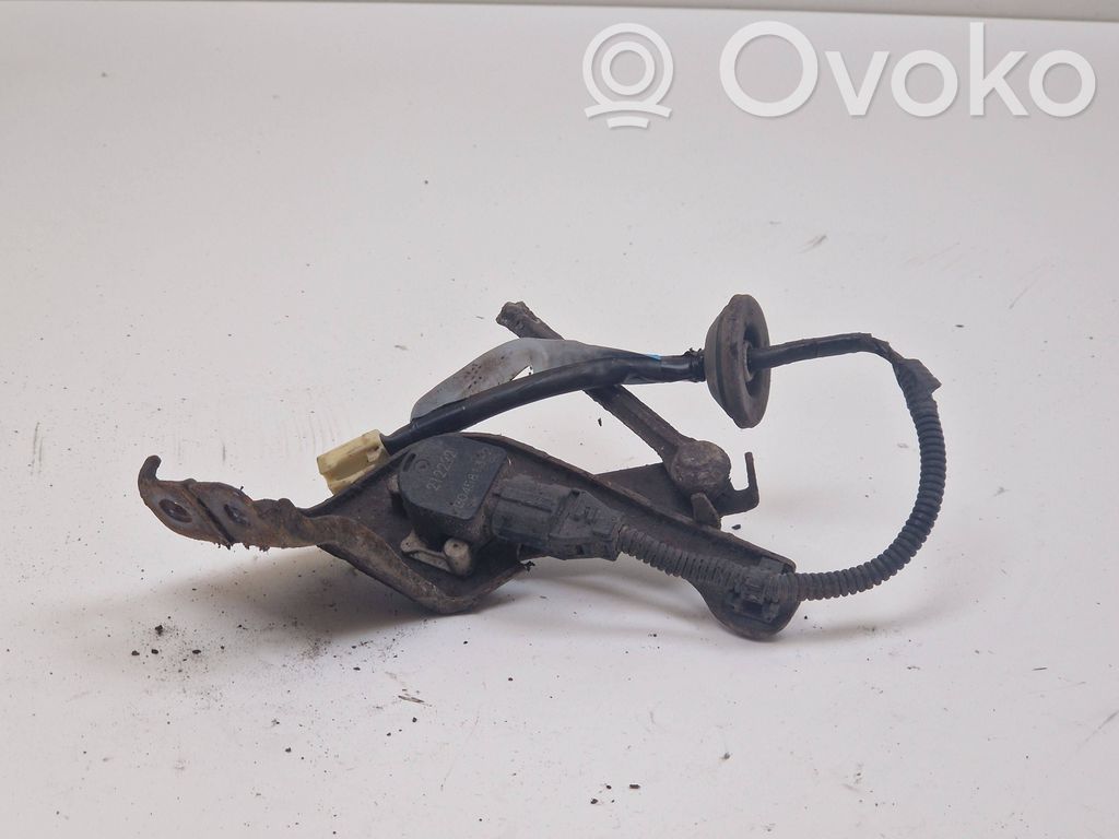 Mitsubishi Outlander Rear air suspension level height sensor 