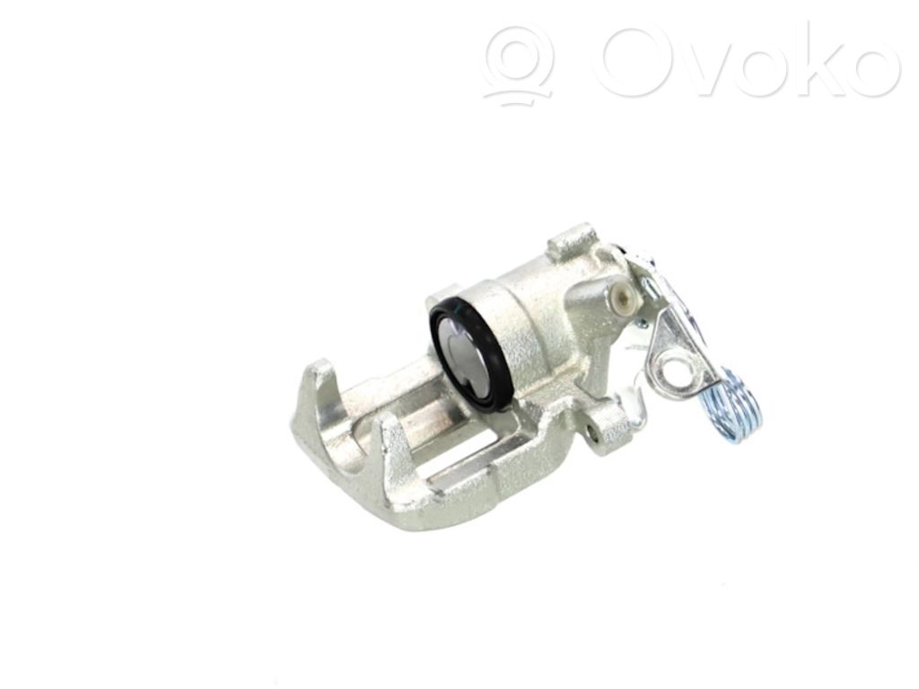 Audi A4 S4 B5 8D Galinis suportas 