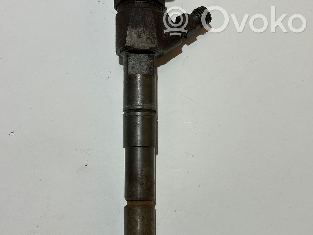 Opel Insignia A Fuel injector 