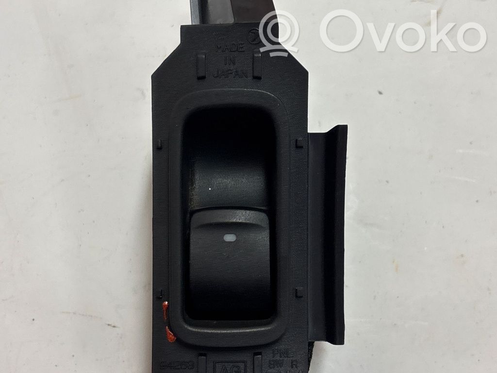 Subaru Legacy Electric window control switch 