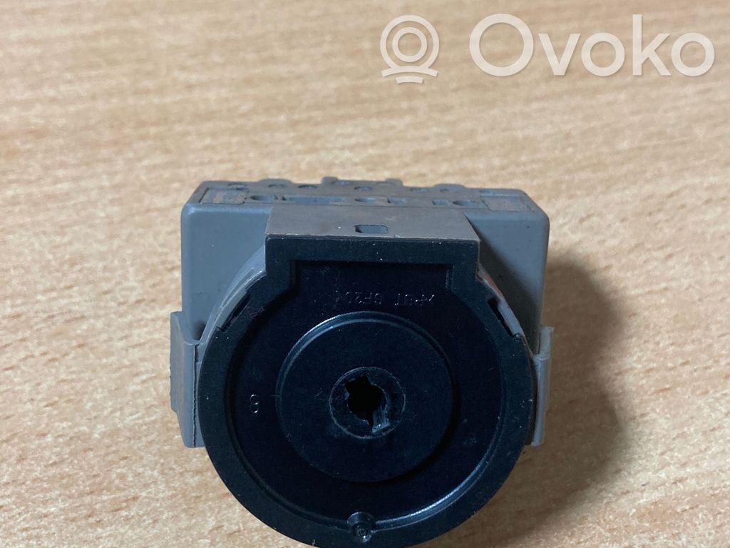 Ford Focus Užvedimo spynelės kontaktai 