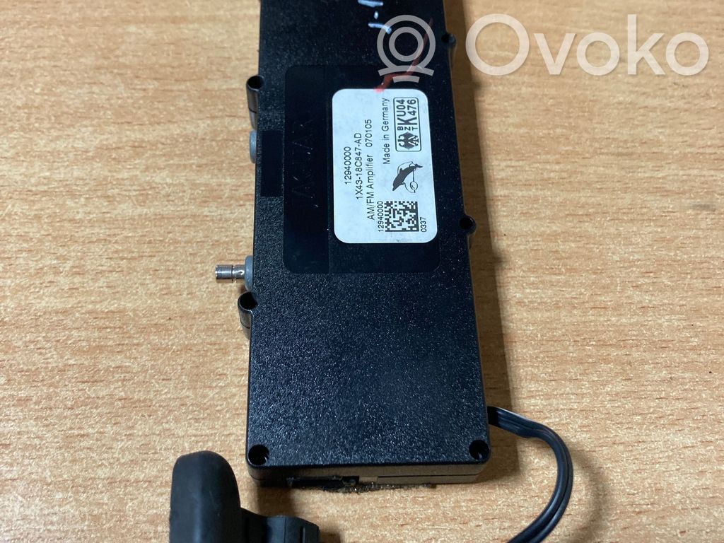 Jaguar X-Type Antenos stiprintuvas 