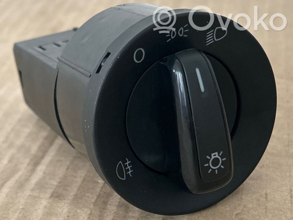 Volkswagen Polo V 6R Light switch 