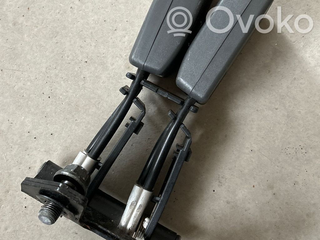 Volvo S40, V40 Rear seatbelt buckle 