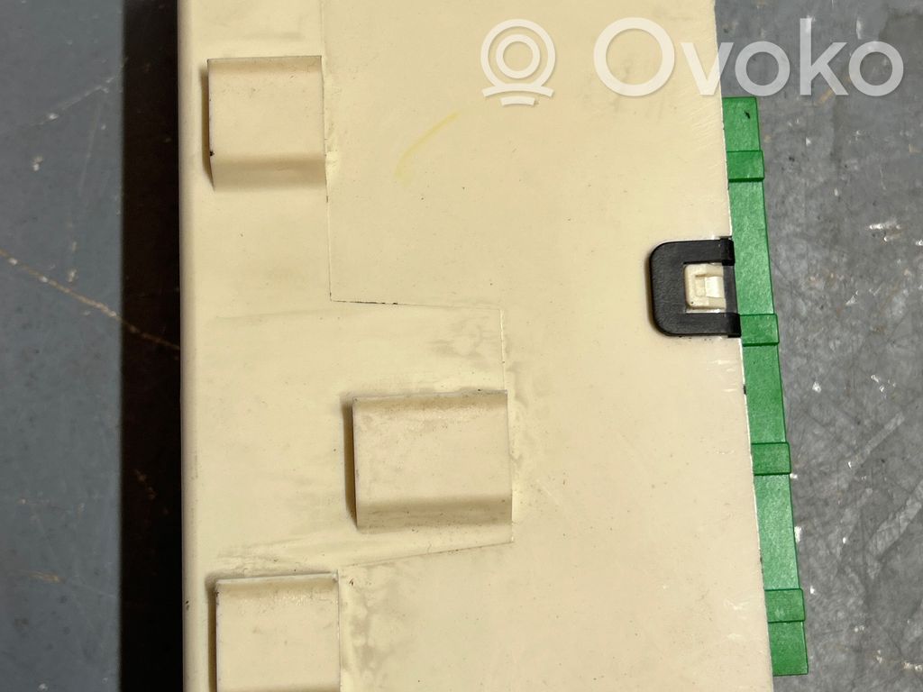 Autres unités de commande / modules   30889925,MB2323008451