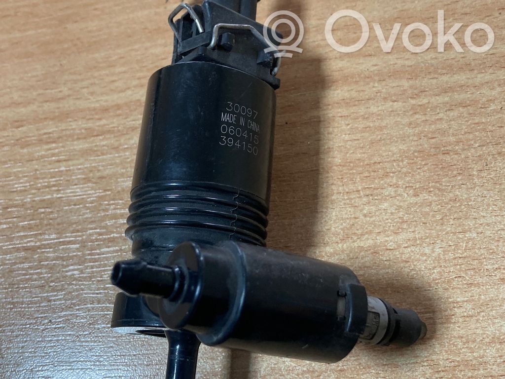 Nissan Note (E11) Windscreen/windshield washer pump 