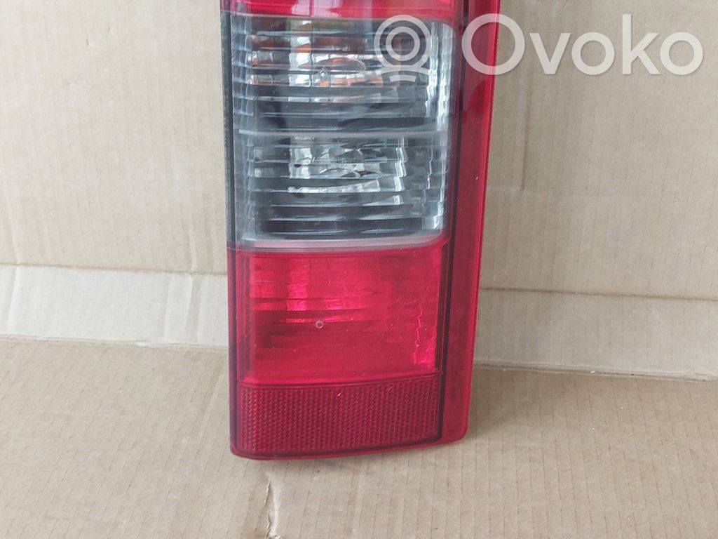 Opel Combo C Luz trasera/de freno 