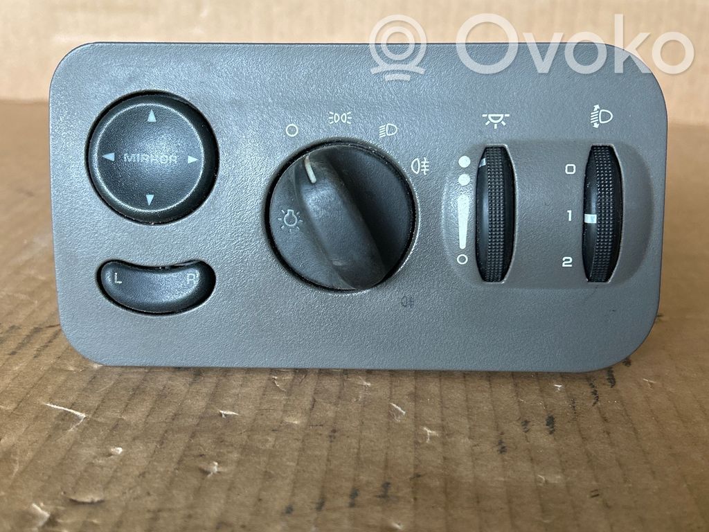 Chrysler Voyager Light switch 