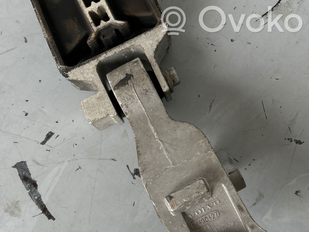 Volvo V40 Engine mounting bracket 