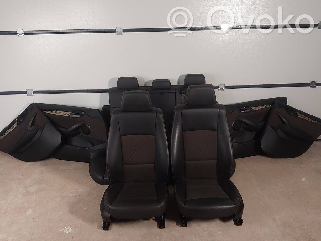 BMW X1 E84 Seat set 