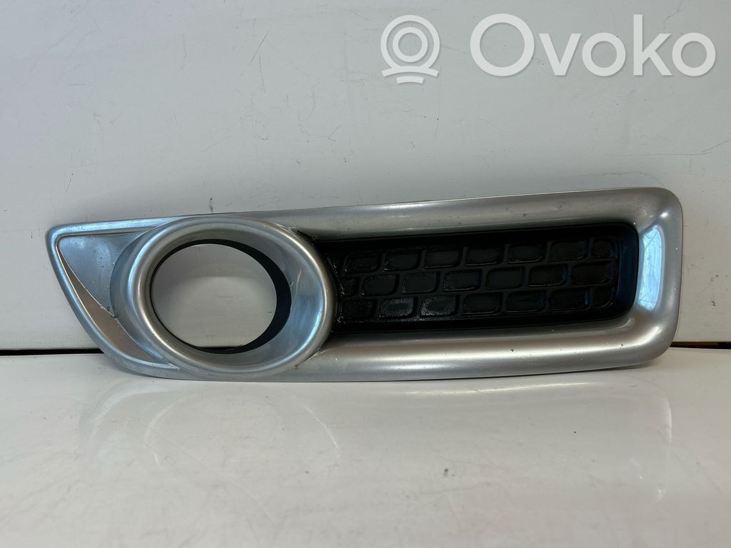 Volvo V70 Front fog light trim/grill 