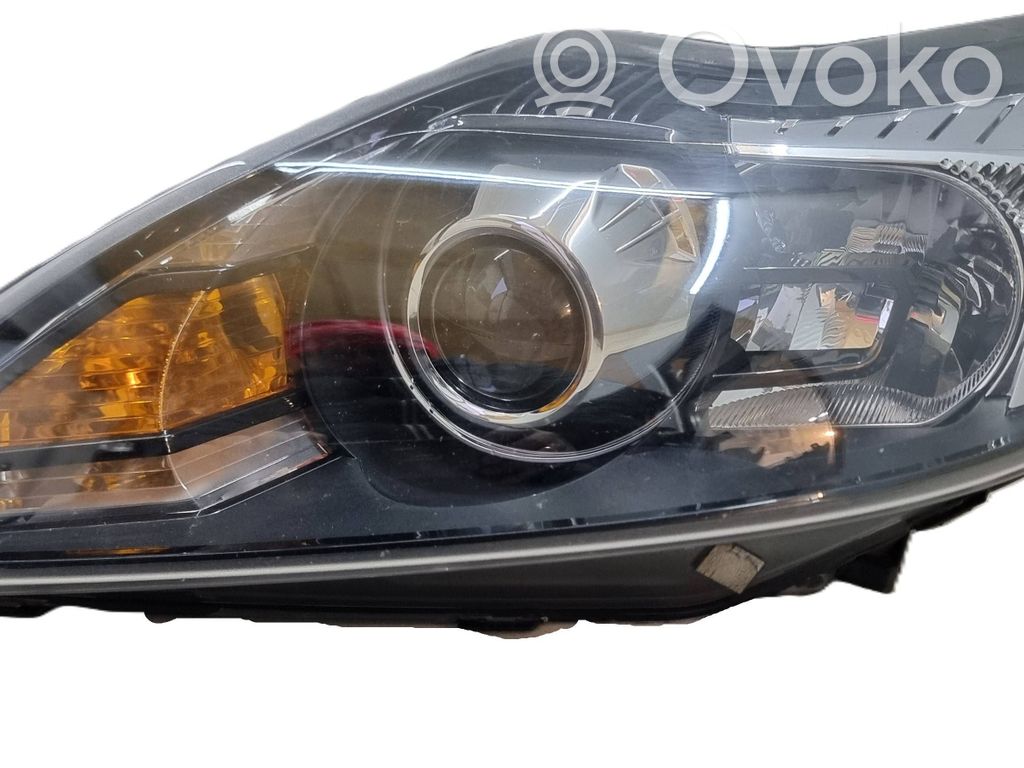 Ford Focus Headlight/headlamp 