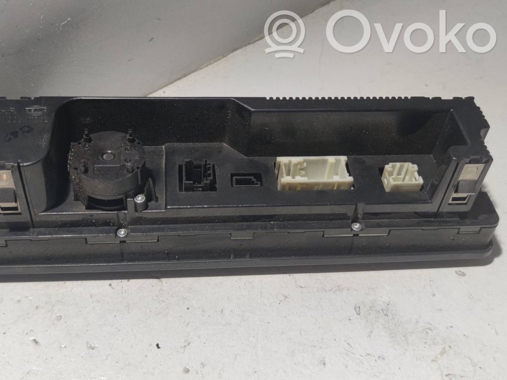 BMW 3 E46 Climate control unit 