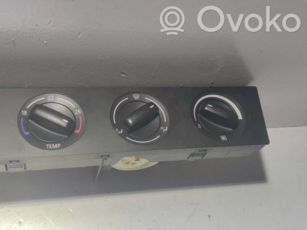 BMW 5 E39 Climate control unit 