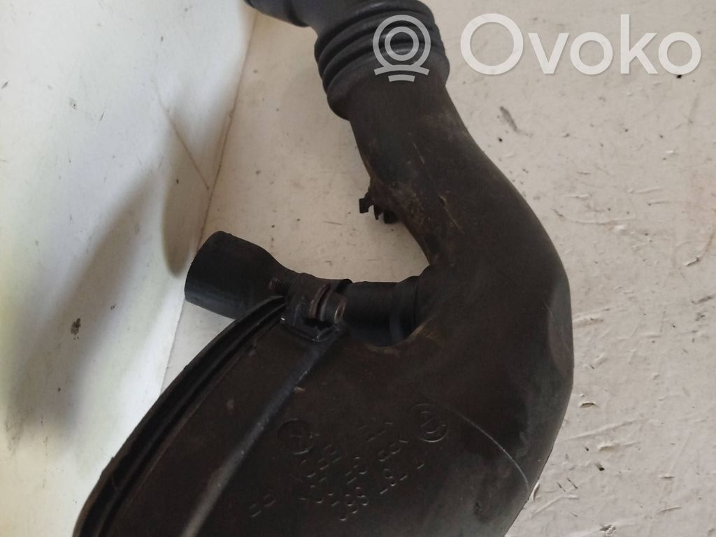 BMW 3 E46 Oro vamzdis į turbiną 