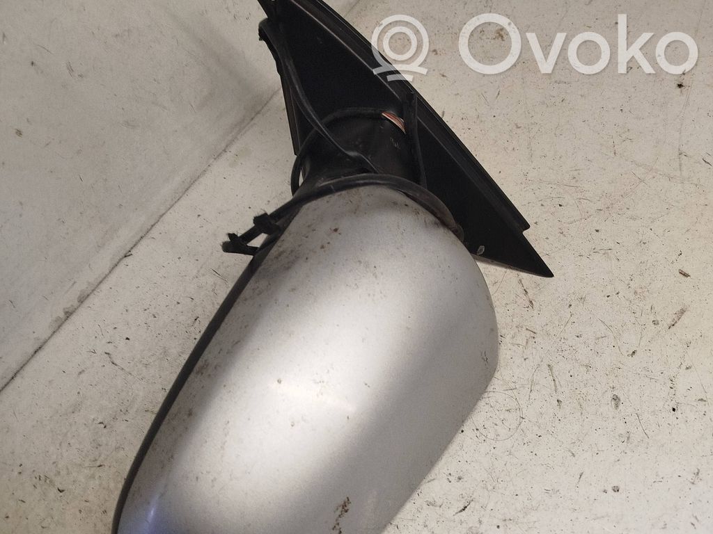 Audi A4 S4 B6 8E 8H Front door electric wing mirror 