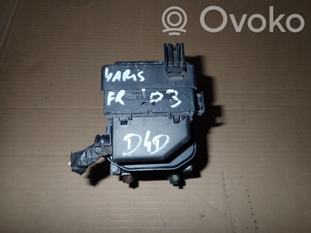Ohjaustehostimen pumppu   895410D011