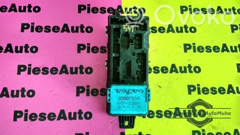 Volvo S40, V40 Modul siguranțe 