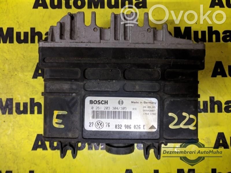 Volkswagen Golf III Motorsteuergerät ECU 
