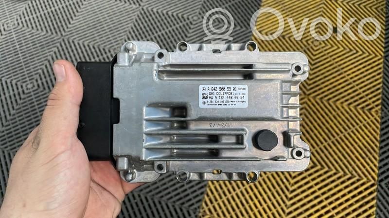 Mercedes-Benz E W212 Unité de commande, module ECU de moteur 