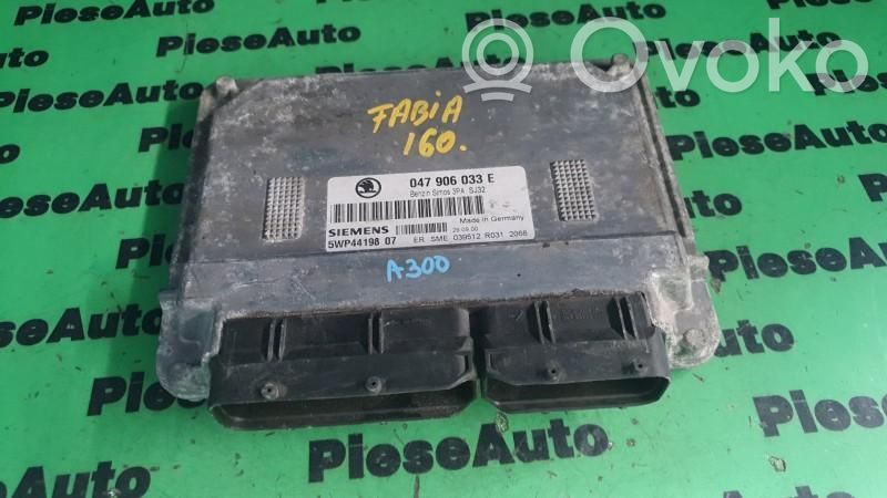 Engine control unit/module ECU   047906033E,5WP4419807