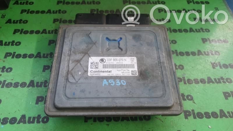 Engine control unit/module ECU   03F906070N,5WP44632