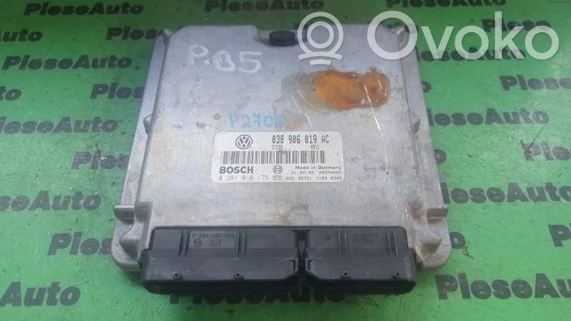 Volkswagen PASSAT B5.5 Engine control unit/module ECU 