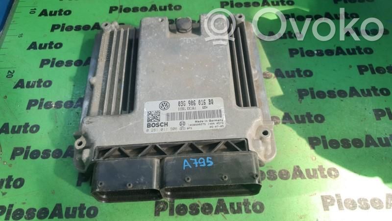 Volkswagen Touran I Engine control unit/module ECU 