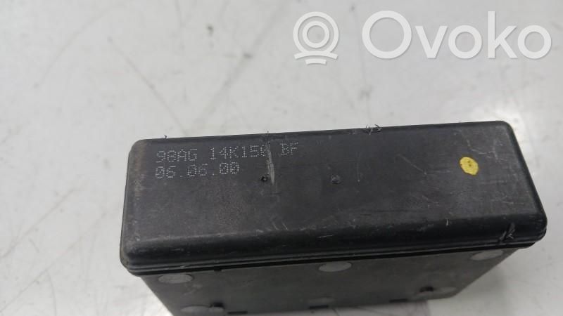 Ford Focus Comfort/convenience module 