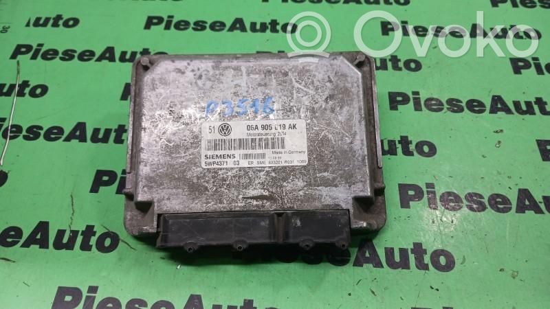 Volkswagen Golf IV Engine control unit/module ECU 