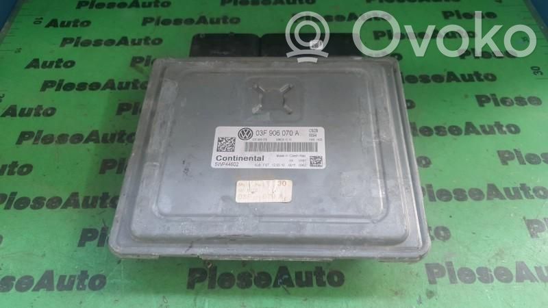 Volkswagen Golf VI Engine control unit/module ECU 