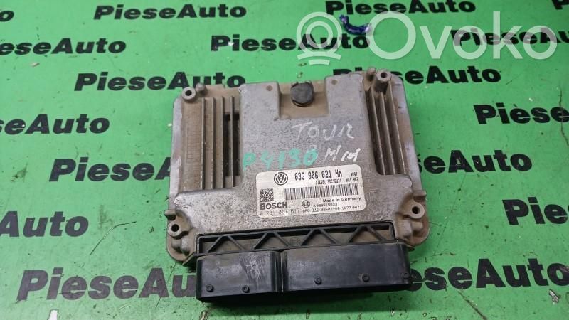 Volkswagen Touran I Engine control unit/module ECU 