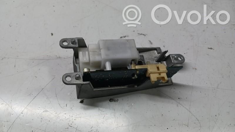 BMW 5 E60 E61 Stebulė su užraktu (blokiruotė) 
