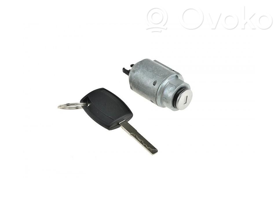 Ford Focus Kilpa variklio dangčio spynos 