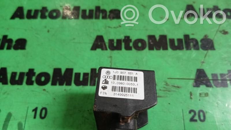 Volkswagen Golf IV Sensor ESP de aceleración de frecuencia del intermitente 