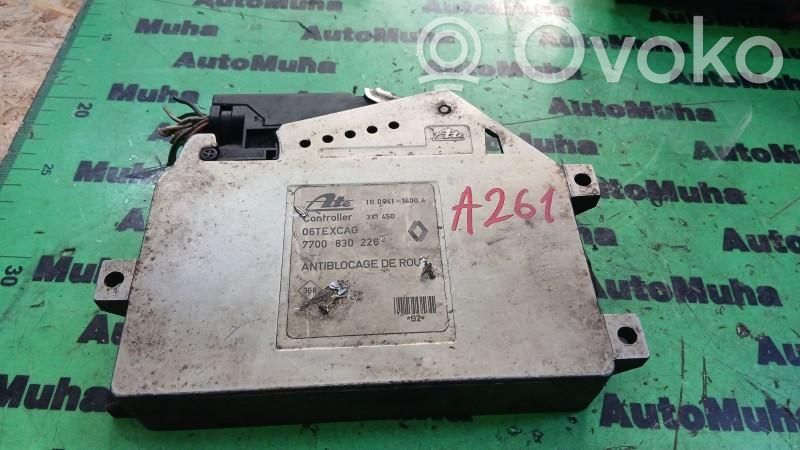 Renault Twingo II Comfort/convenience module 