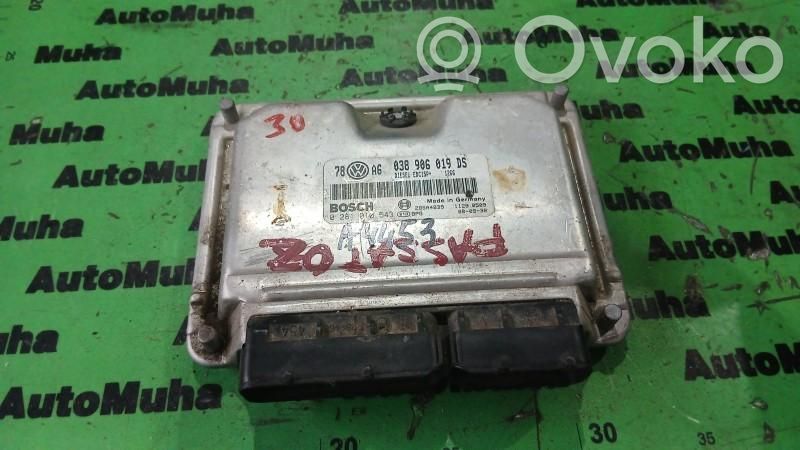 Volkswagen PASSAT B5.5 Engine control unit/module ECU 