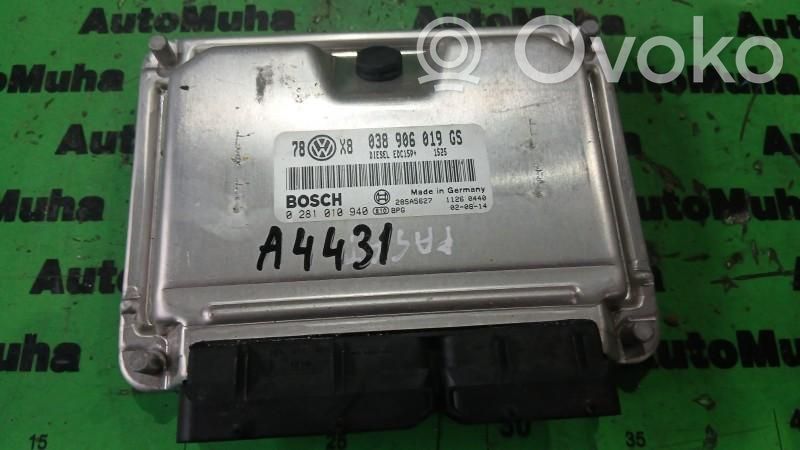 Volkswagen PASSAT B5.5 Engine control unit/module ECU 
