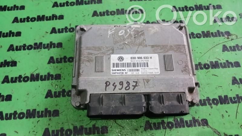 Engine control unit/module ECU   03D906033H,5WP4423802