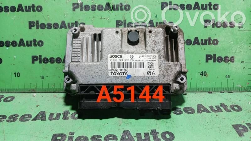 Toyota Aygo AB10 Unidad de control/módulo ECU del motor 