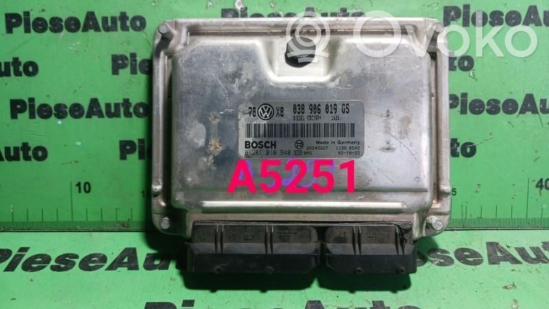 Volkswagen PASSAT B5.5 Engine control unit/module ECU 