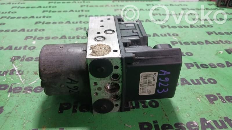 Audi A4 S4 B5 8D Bomba de ABS 