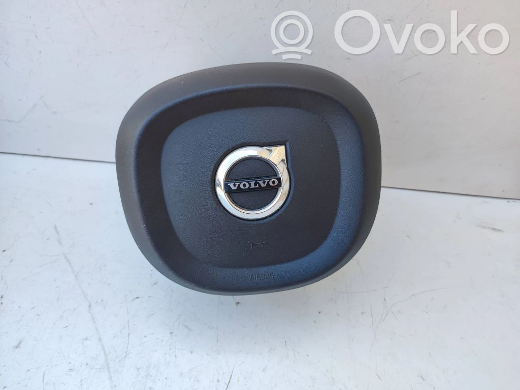 Volvo XC90 Vairo oro pagalvė 