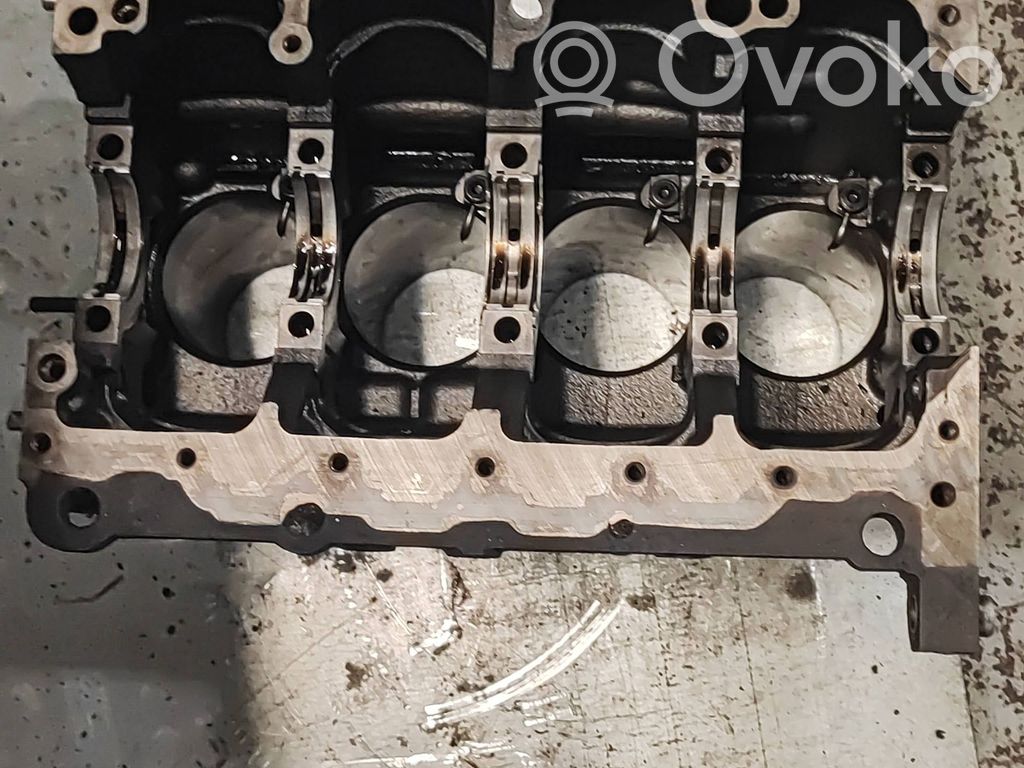 Engine block   038021CC,V900