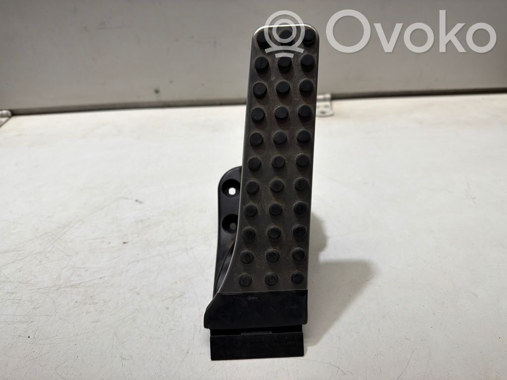 Mercedes-Benz C W205 Accelerator throttle pedal 