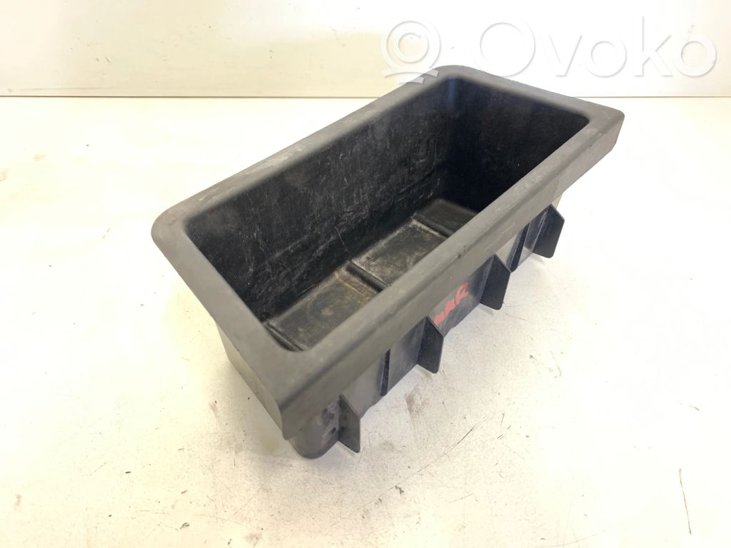 BMW 5 E39 Alte elemente acoperire portbagaj 